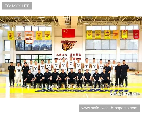 崔永熙加盟广东，签订四年合同；深圳主帅易人，周鹏重返赛场，崔永炫个人资料