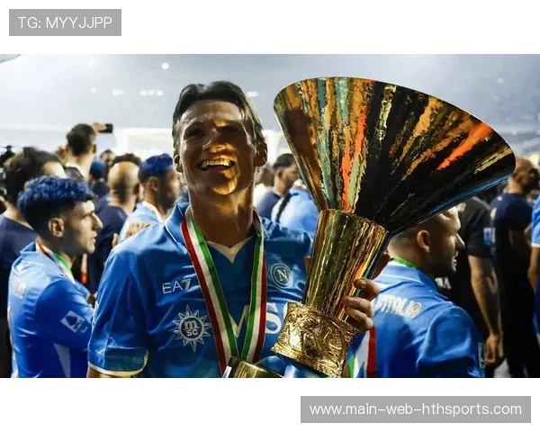 孔蒂1招暗度陈仓,曼联19岁天才恐遭挖角,英超慌了?,孔蒂是哪个球队的教练 孔蒂1招暗度陈仓,曼联19岁天才恐遭挖角,英超慌了?,孔蒂是哪个球队的教练